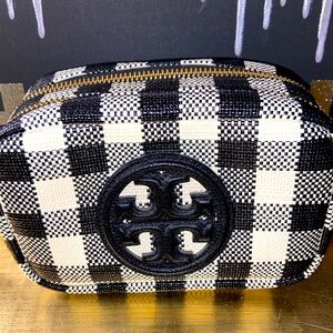 BRAND NEW TORY BURCH IN BAG!